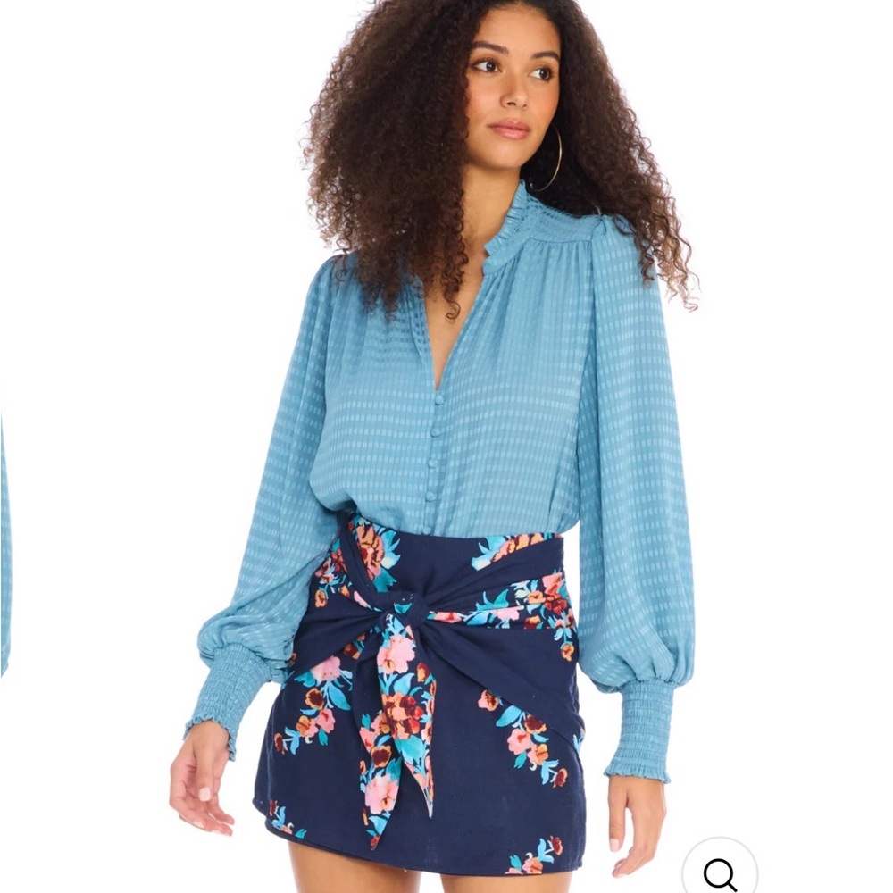 Allison Long-Sleeve Textured Blouse